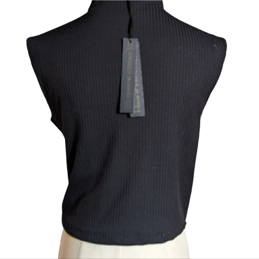 House of Harlow Black Cropped Mock Neck Top NWT - Picture 2 of 6
